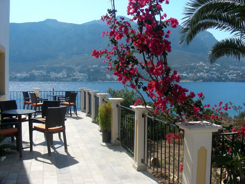 Hotel Porto Potha Telendos Luaran gambar